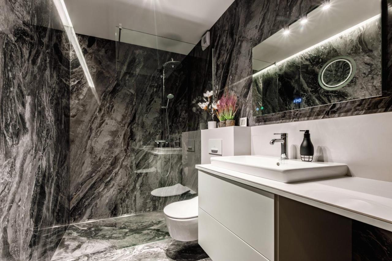 Skyview Suite - Niepowtarzalny Widok I Basen Lublin Exteriér fotografie