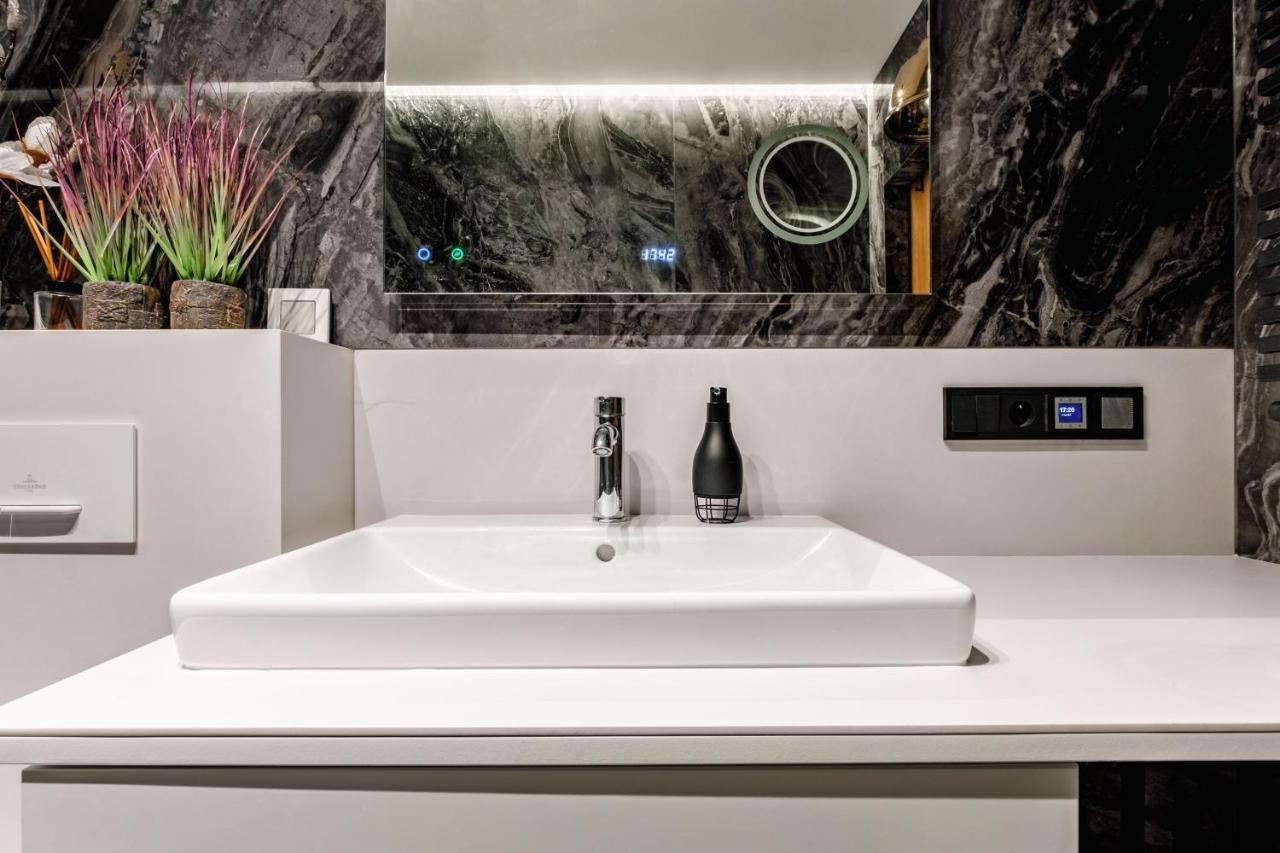 Skyview Suite - Niepowtarzalny Widok I Basen Lublin Exteriér fotografie